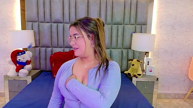 ZoehRoux online show from December 4, 4:00 am