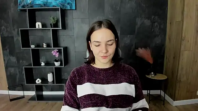 OliviaMontgomery online show from December 21, 7:13 am