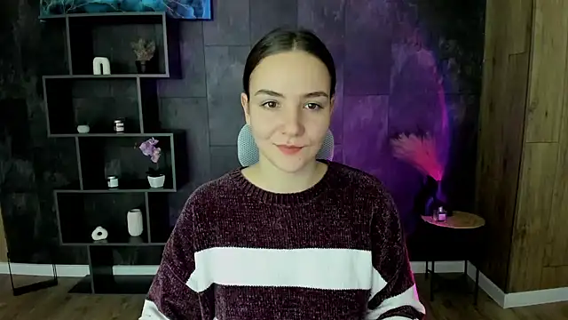 OliviaMontgomery online show from December 26, 1:21 pm