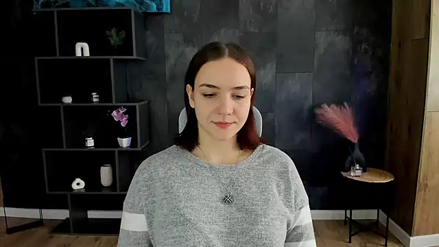 OliviaMontgomery online show from January 7, 9:18 am