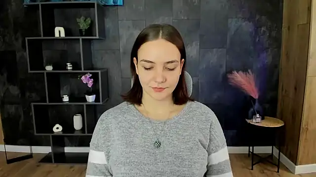 OliviaMontgomery online show from January 7, 12:31 pm