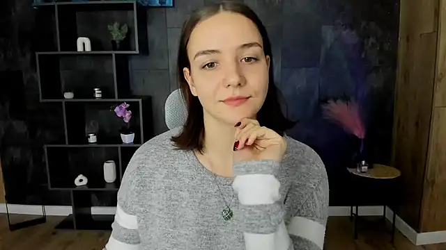 OliviaMontgomery online show from January 7, 3:33 pm