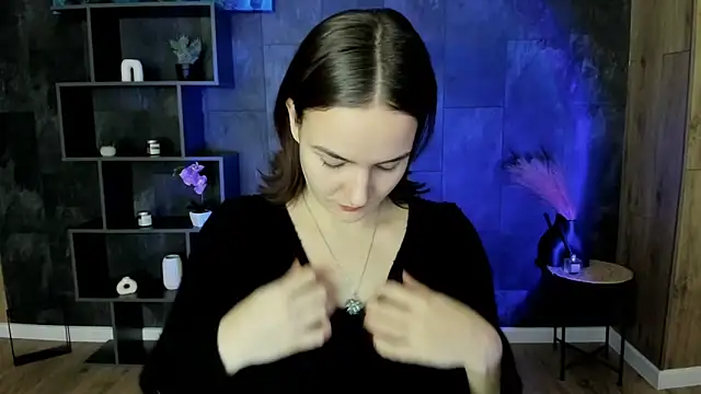 OliviaMontgomery online show from January 9, 3:55 pm