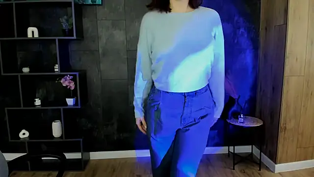 OliviaMontgomery online show from January 19, 8:39 am