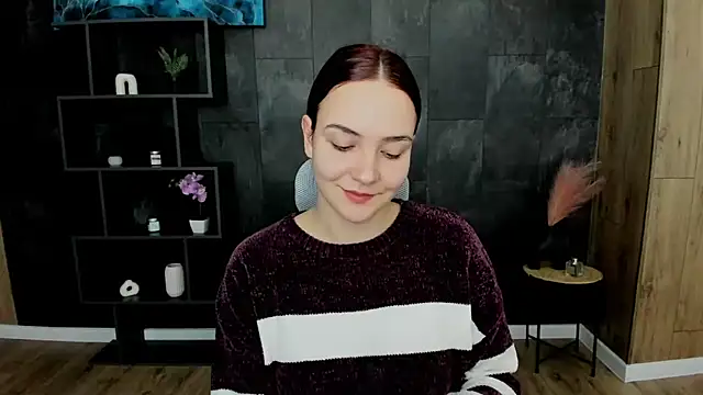 OliviaMontgomery online show from February 8, 3:00 pm