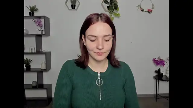 OliviaMontgomery online show from March 4, 4:30 pm