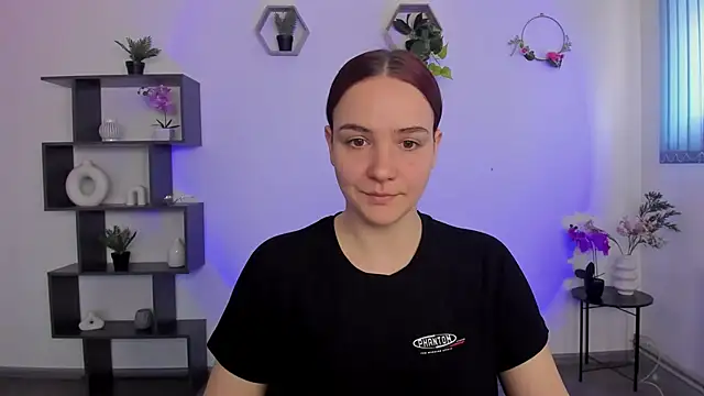 OliviaMontgomery online show from March 8, 1:47 pm