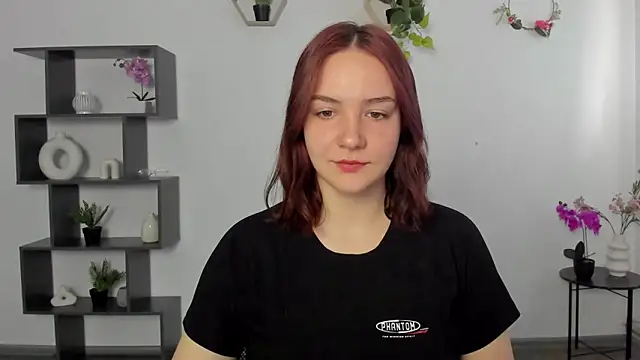 OliviaMontgomery online show from March 13, 6:26 am