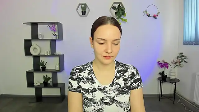 OliviaMontgomery online show from March 16, 1:49 pm
