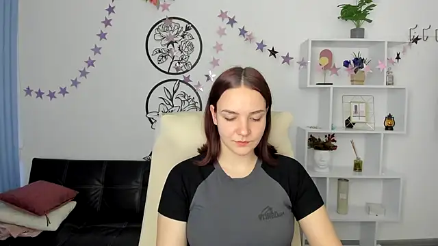 OliviaMontgomery online show from March 17, 4:22 pm