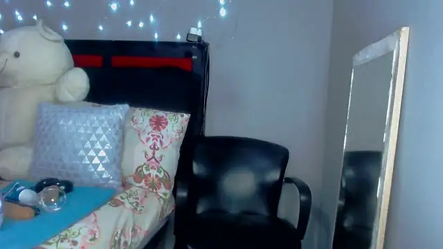 MissBigNipples online show from January 17, 3:45 am