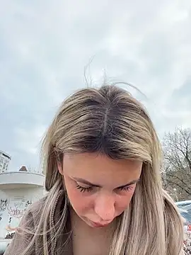 SandraCarter online show from March 29, 8:03 am