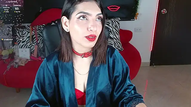 Carolaine69  online show from December 23, 2:07 pm