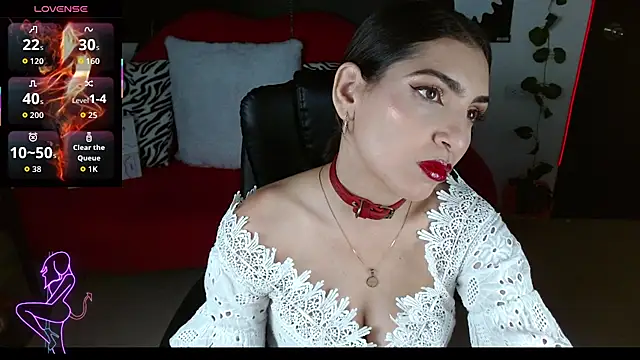 Snapshot of Carolaine69_ chatting on October 9, 1:42 pm Carolaine69 online show from October 9, 1:42 pm