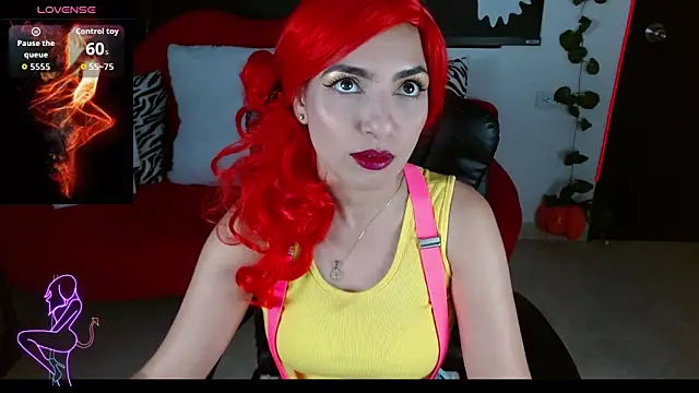 Snapshot of Carolaine69_ chatting on October 17, 2:41 pm Carolaine69 online show from October 17, 2:41 pm