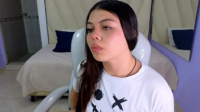 Sexy paradise18  online show from December 22, 3:44 am