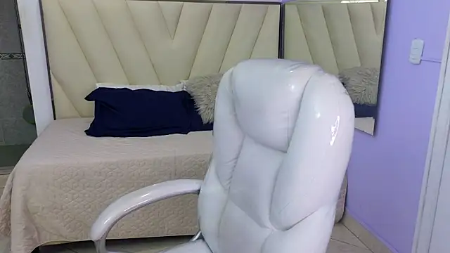 Sexy paradise18  online show from December 31, 7:31 am