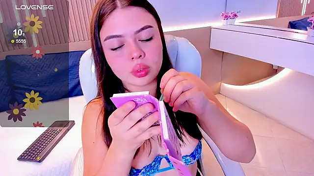 Sexy paradise18  online show from May 6, 3:46 am