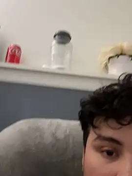 Snapshot of elperrinHN chatting on February 19, 6:32 pm elperrinHN online show from February 19, 6:32 pm