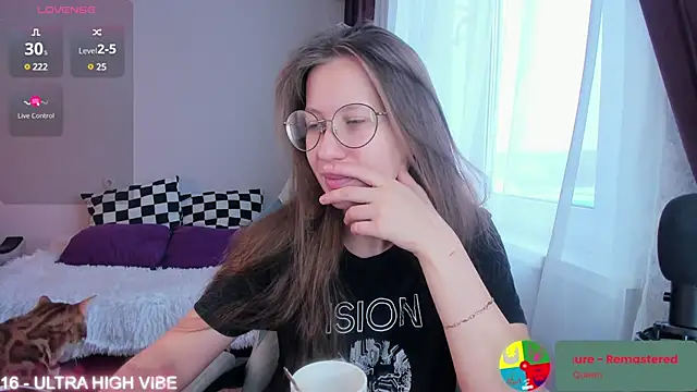 ms allison w online show from February 7, 11:23 am