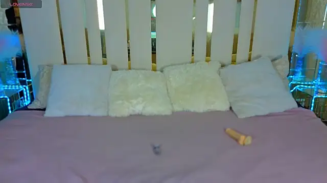 Daisy Delight online show from November 16, 8:58 pm