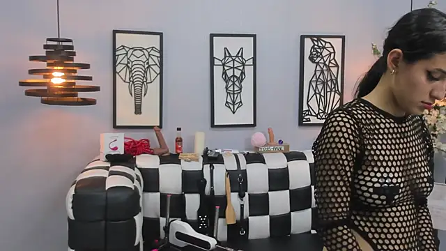 Snapshot of SARAFOXX_ chatting on December 28, 5:46 pm SARAFOXX online show from December 28, 5:46 pm