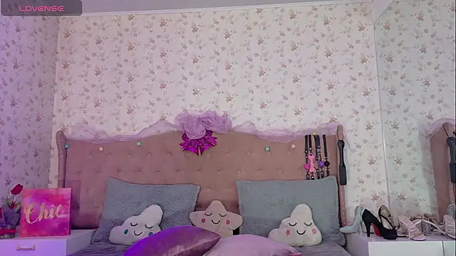 AvrillThomas online show from January 10, 12:47 pm