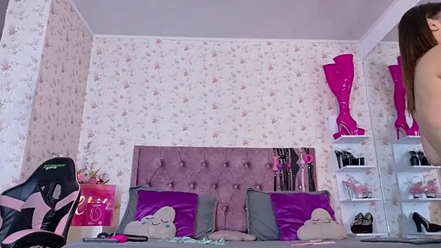 AvrillThomas online show from March 20, 7:41 pm