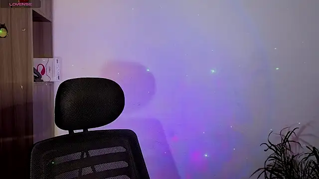 Snapshot of cameron_cum chatting on October 2, 12:12 pm cameron cum online show from October 2, 12:12 pm