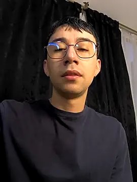 Snapshot of cameron_cum chatting on February 13, 11:06 am cameron cum online show from February 13, 11:06 am