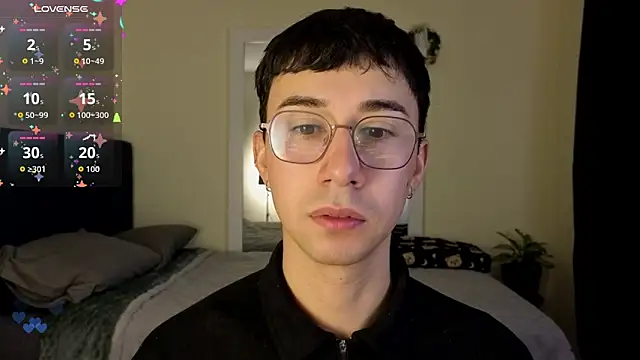 Snapshot of cameron_cum chatting on February 24, 11:19 am cameron cum online show from February 24, 11:19 am