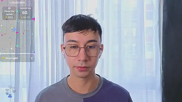 Snapshot of cameron_cum chatting on May 11, 2:45 pm cameron cum online show from May 11, 2:45 pm