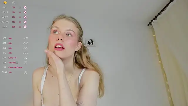 Snapshot of ass_latte chatting on January 24, 2:39 am ass latte online show from January 24, 2:39 am
