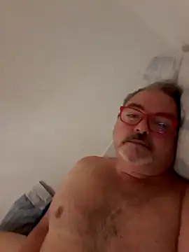 Snapshot of bluangelo chatting on February 7, 2:54 pm bluangelo online show from February 7, 2:54 pm