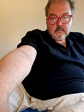 Snapshot of bluangelo chatting on March 16, 1:26 pm bluangelo online show from March 16, 1:26 pm