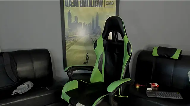 Snapshot of jamesinked_ chatting on January 14, 7:21 pm jamesinked  online show from January 14, 7:21 pm