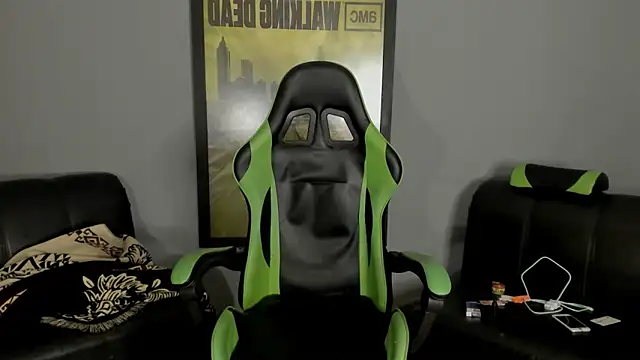 Snapshot of jamesinked_ chatting on February 2, 2:38 am jamesinked  online show from February 2, 2:38 am