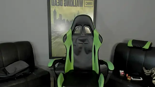 Snapshot of jamesinked_ chatting on February 7, 8:20 pm jamesinked  online show from February 7, 8:20 pm