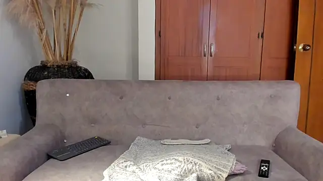 jamesinked  online show from December 19, 7:54 pm