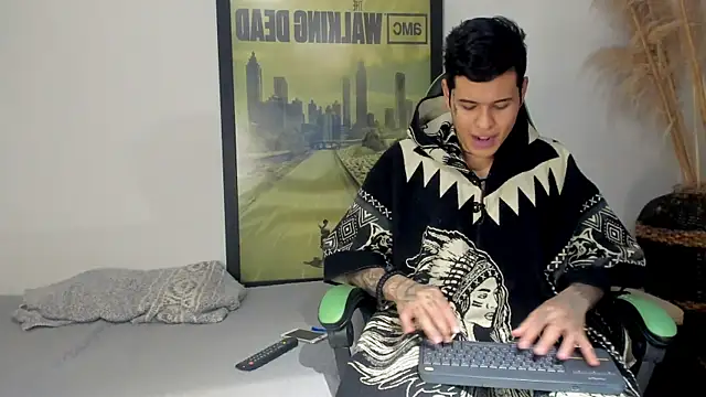 jamesinked  online show from January 9, 6:42 pm