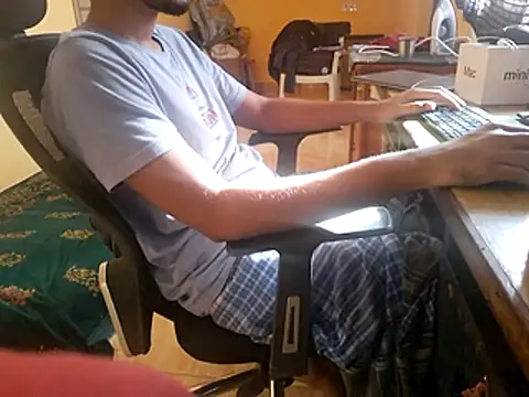 Aloneguy bangalore online show from December 22, 10:01 am