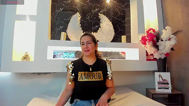 Snapshot of Cinthya_mjs chatting on October 18, 12:28 pm Cinthya mjs online show from October 18, 12:28 pm