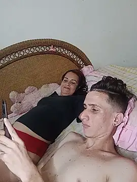 Milfvalesk online show from December 19, 8:13 pm