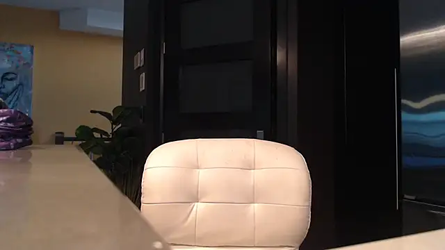 Toy-Daddy online show from September 17, 10:50 am