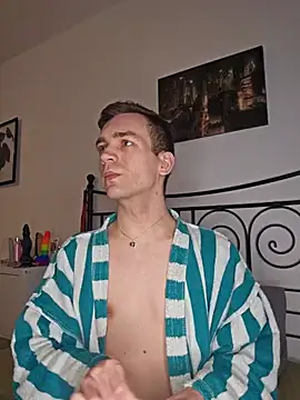 nickdtr online show from February 26, 7:02 pm