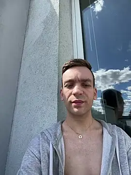 nickdtr online show from April 26, 9:51 am