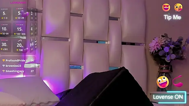 vayoleen online show from February 14, 1:13 am