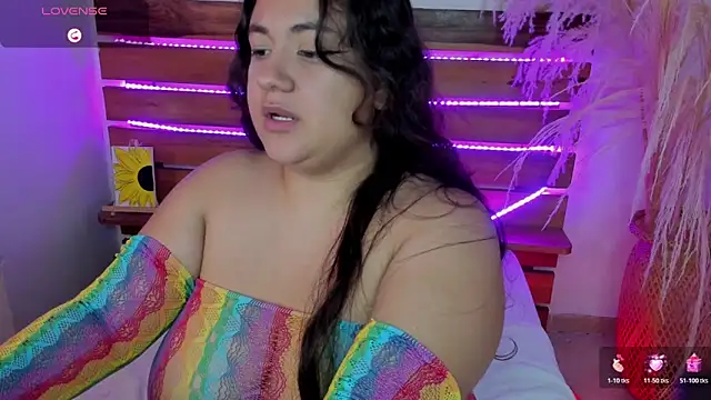 nadine russo online show from March 27, 1:33 am