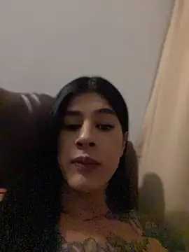 Snapshot of daniigarcia chatting on May 12, 12:52 am daniigarcia online show from May 12, 12:52 am