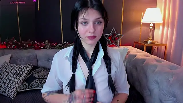  Alison   online show from January 13, 4:28 am